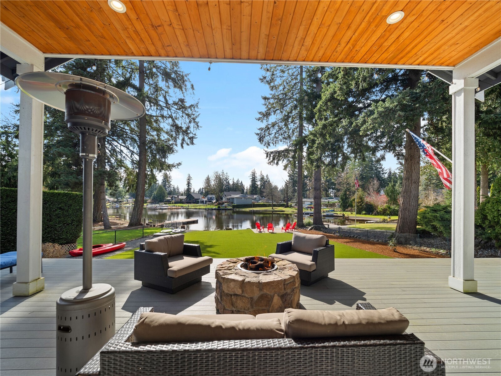 Black Diamond, Washington, 98010, United States, 5 Bedrooms Bedrooms, ,5 BathroomsBathrooms,Residential,Active,2032942