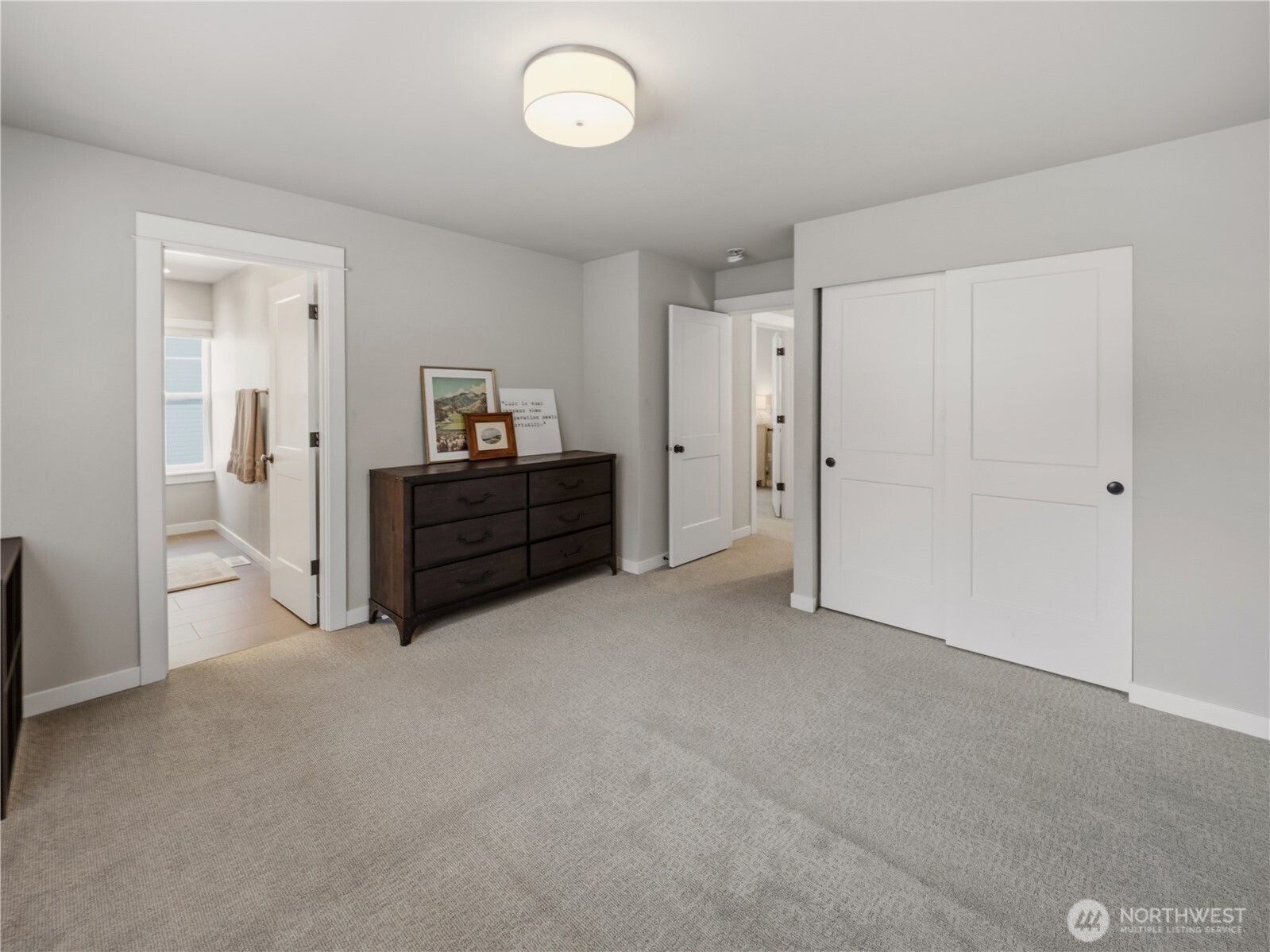 Black Diamond, Washington, 98010, United States, 5 Bedrooms Bedrooms, ,5 BathroomsBathrooms,Residential,Active,2032942