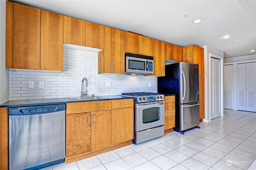 Photo of 76 Cedar Street #710, Seattle, WA 98121 (MLS # 2235820)