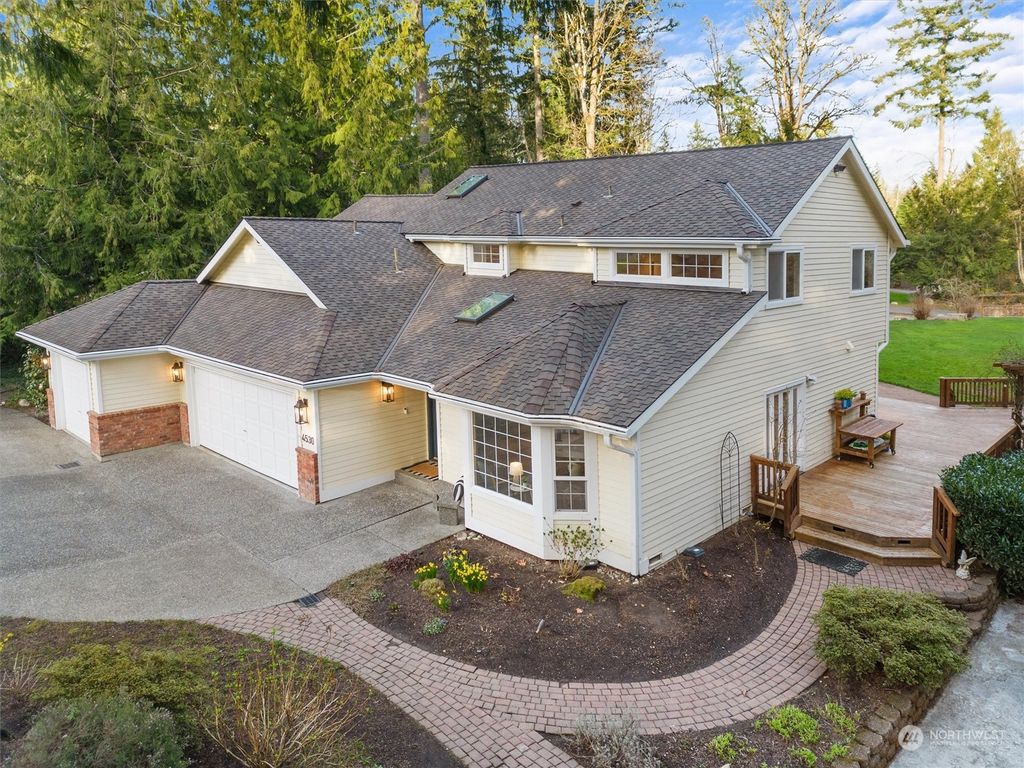 Photo of 4530 243rd Avenue NE, Redmond, WA 98053 (MLS # 2211003)