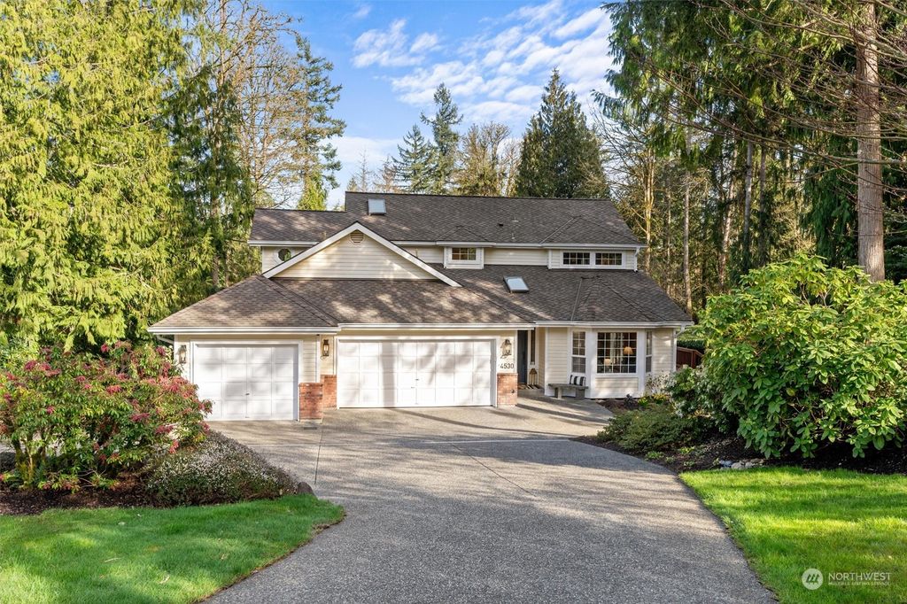 Photo of 4530 243rd Avenue NE, Redmond, WA 98053 (MLS # 2211003)