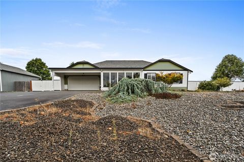 Photo of 17934 Dalisky Court SW, Tenino, WA 98589 (MLS # 2437077)