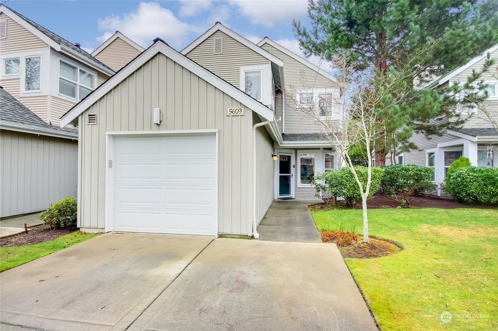 Photo of 5609 N Grove Drive, Mukilteo, WA 98275 (MLS # 2203129)
