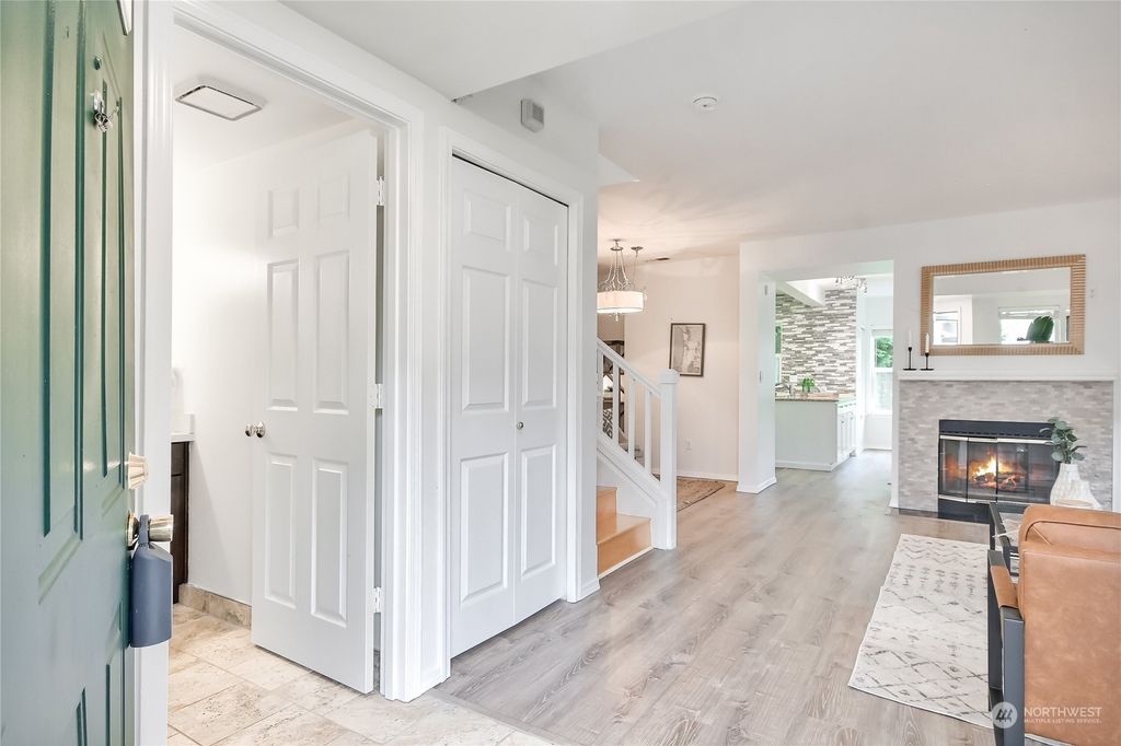 Photo of 5609 N Grove Drive, Mukilteo, WA 98275 (MLS # 2203129)