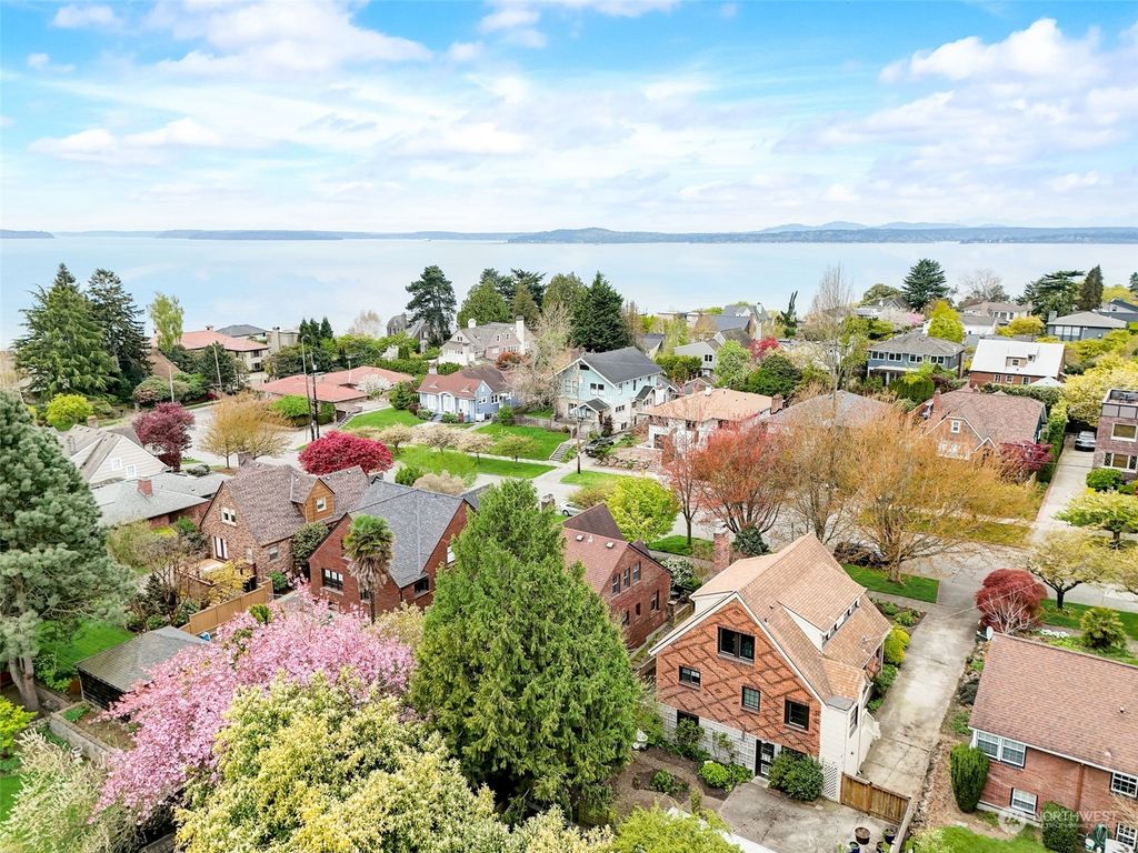 Photo of 1532 Thorndyke Avenue W, Seattle, WA 98199 (MLS # 2223013)