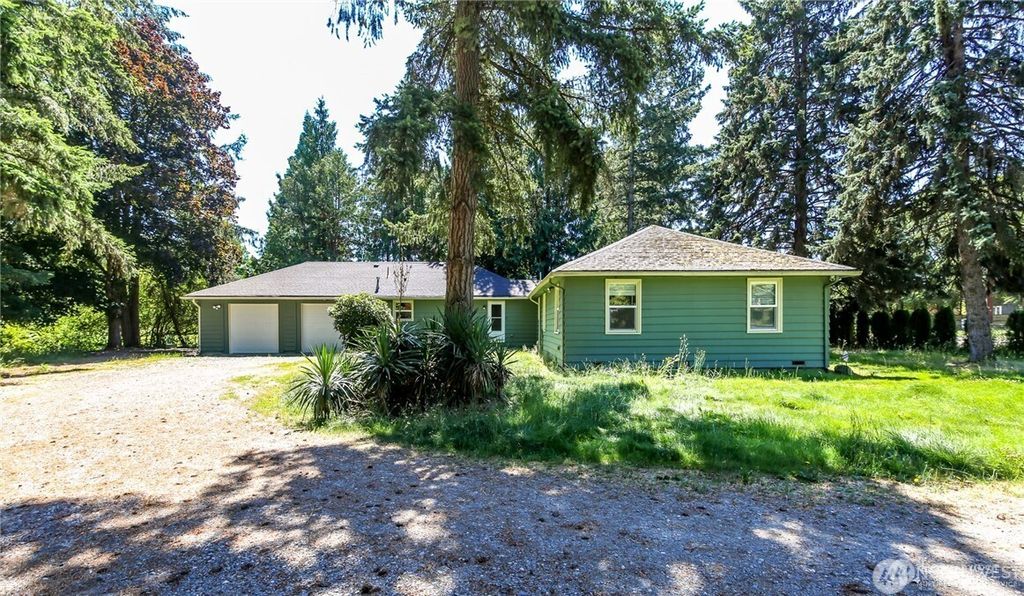 Photo of 27614 132nd Avenue SE, Kent, WA 98042 (MLS # 2448177)