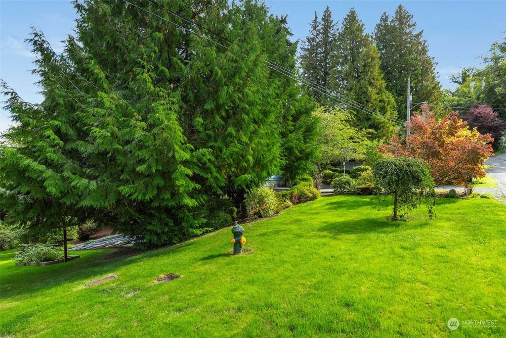 Photo of 5608 29th Avenue SW, Seattle, WA 98126 (MLS # 2293589)