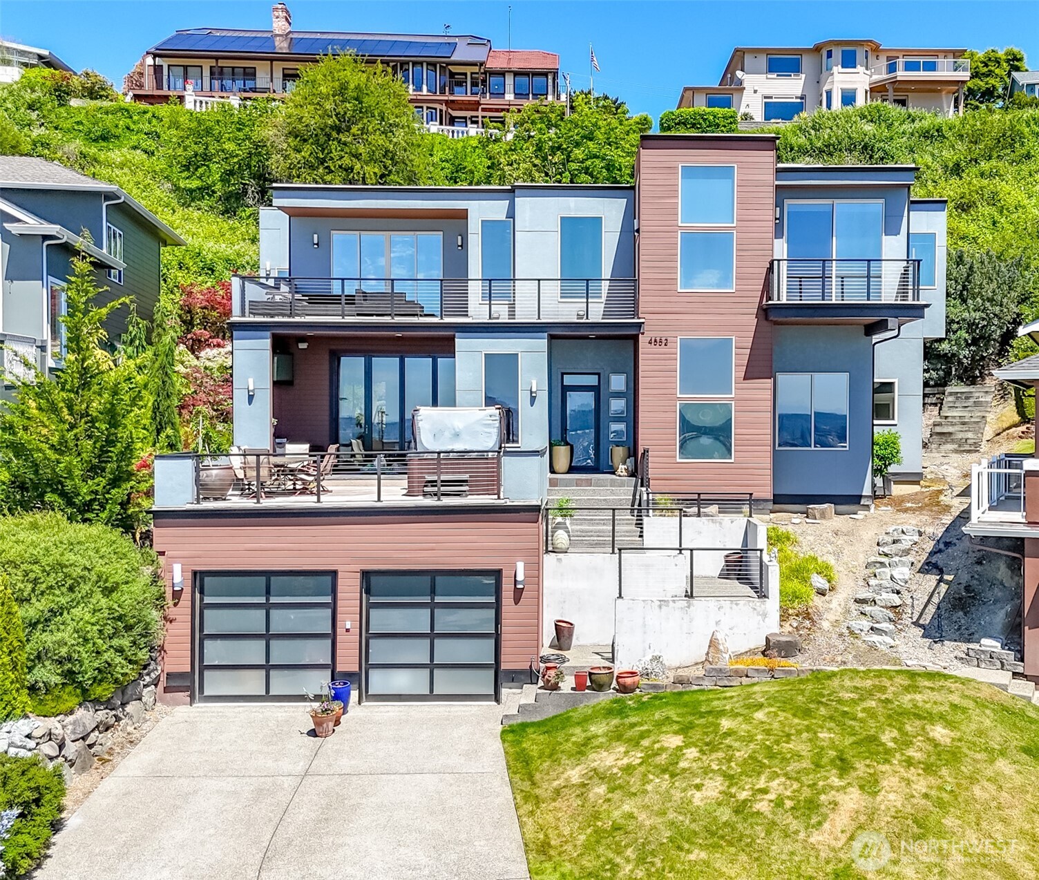 4552 Heron Ridge