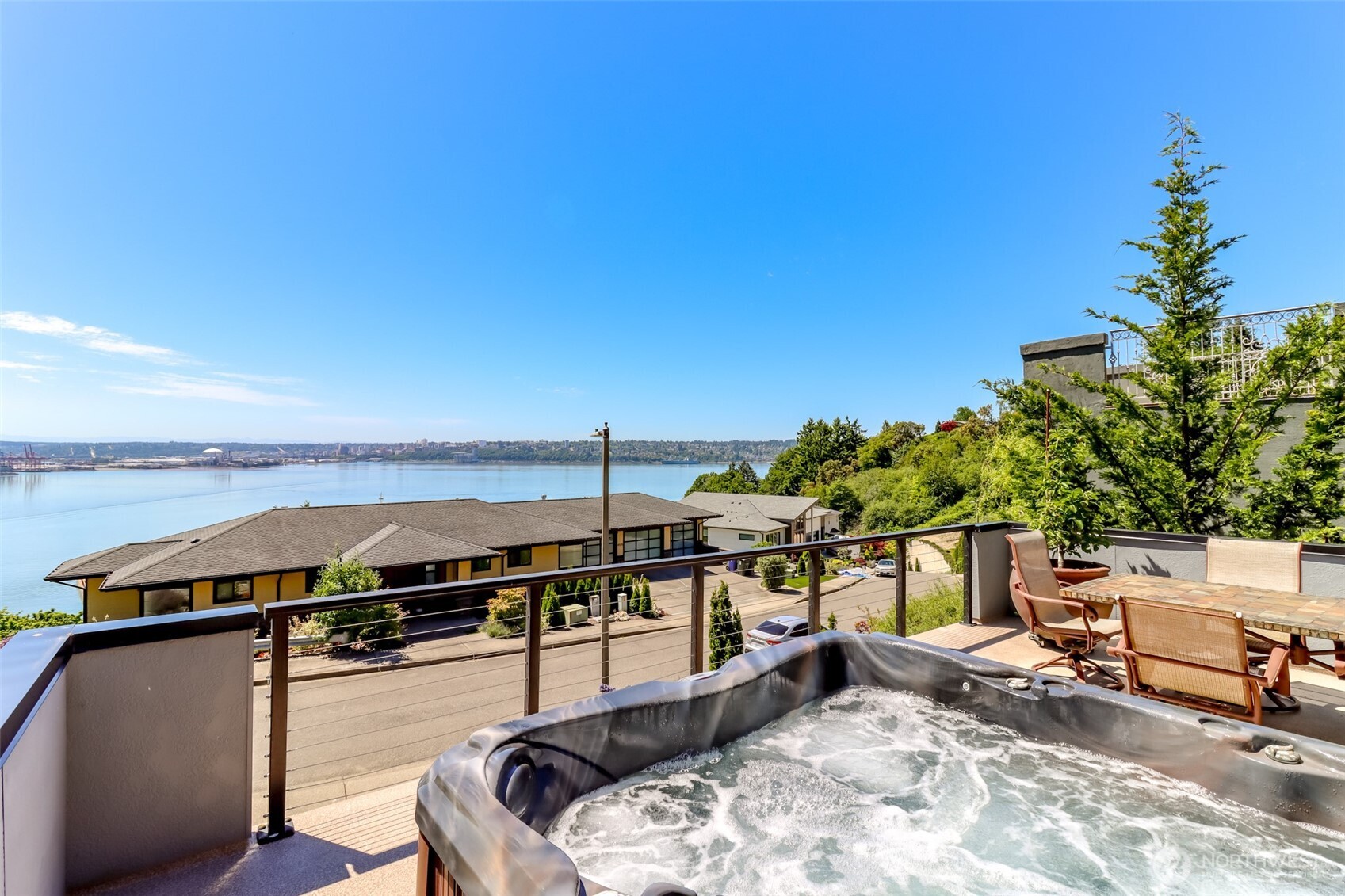 4552 Heron Ridge