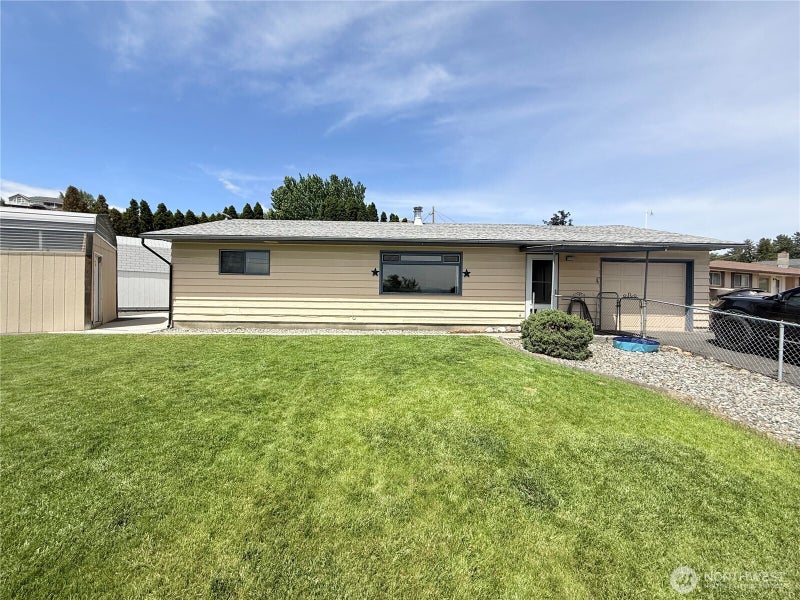 703 Sunrise Drive