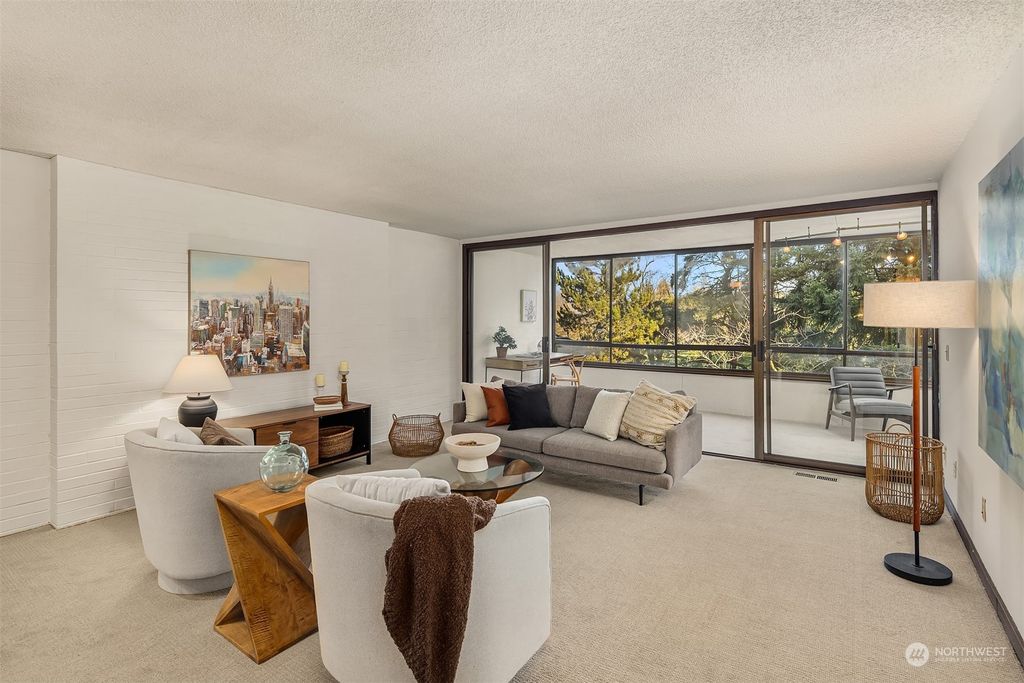 Photo of 10919 Glen Acres Drive #B, Seattle, WA 98168 (MLS # 2328516)