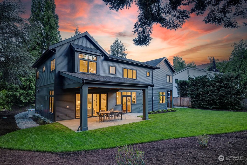 Photo of 9026 SE 61st Street, Mercer Island, WA 98040 (MLS # 2042306)