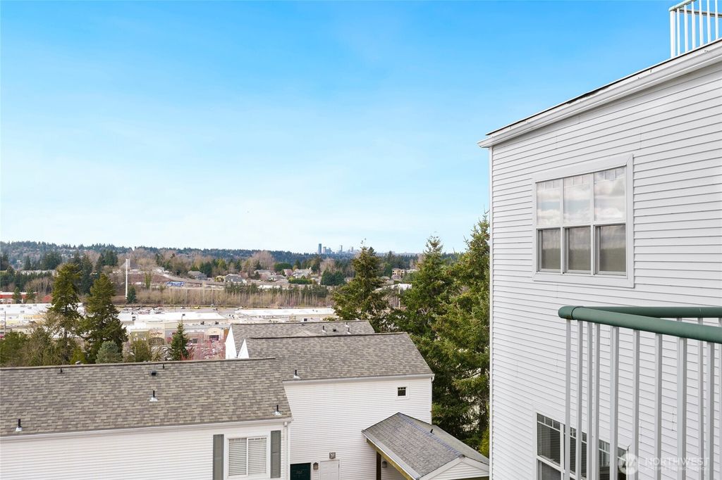 Photo of 3990 129 Place SE #302, Bellevue, WA 98006 (MLS # 2348307)