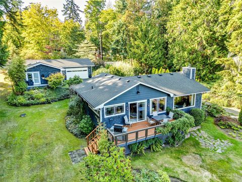 21582 President Point Road NE Kingston WA 98346