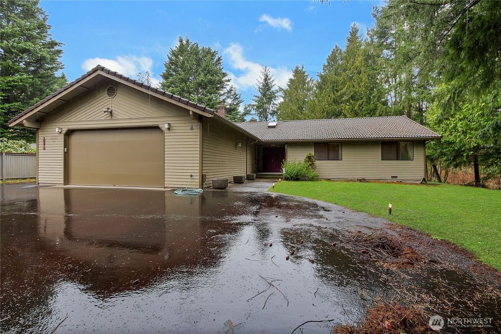 Photo of 19216 SE 278th St St, Kent, WA 98042 (MLS # 2492148)