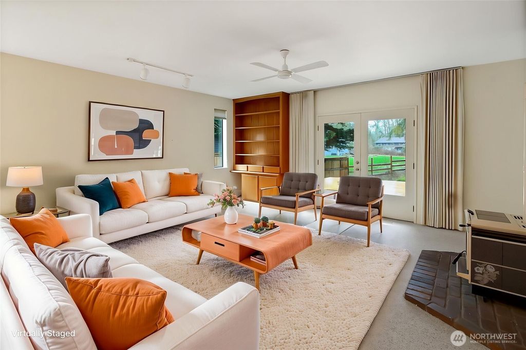 Photo of 19216 SE 278th St St, Kent, WA 98042 (MLS # 2492148)