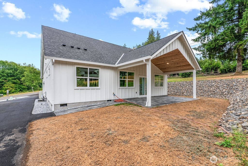 117 Red Hawk Drive