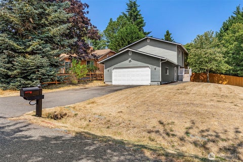 Photo of 7337 E Patricia Street, Port Orchard, WA 98366 (MLS # 2565836)