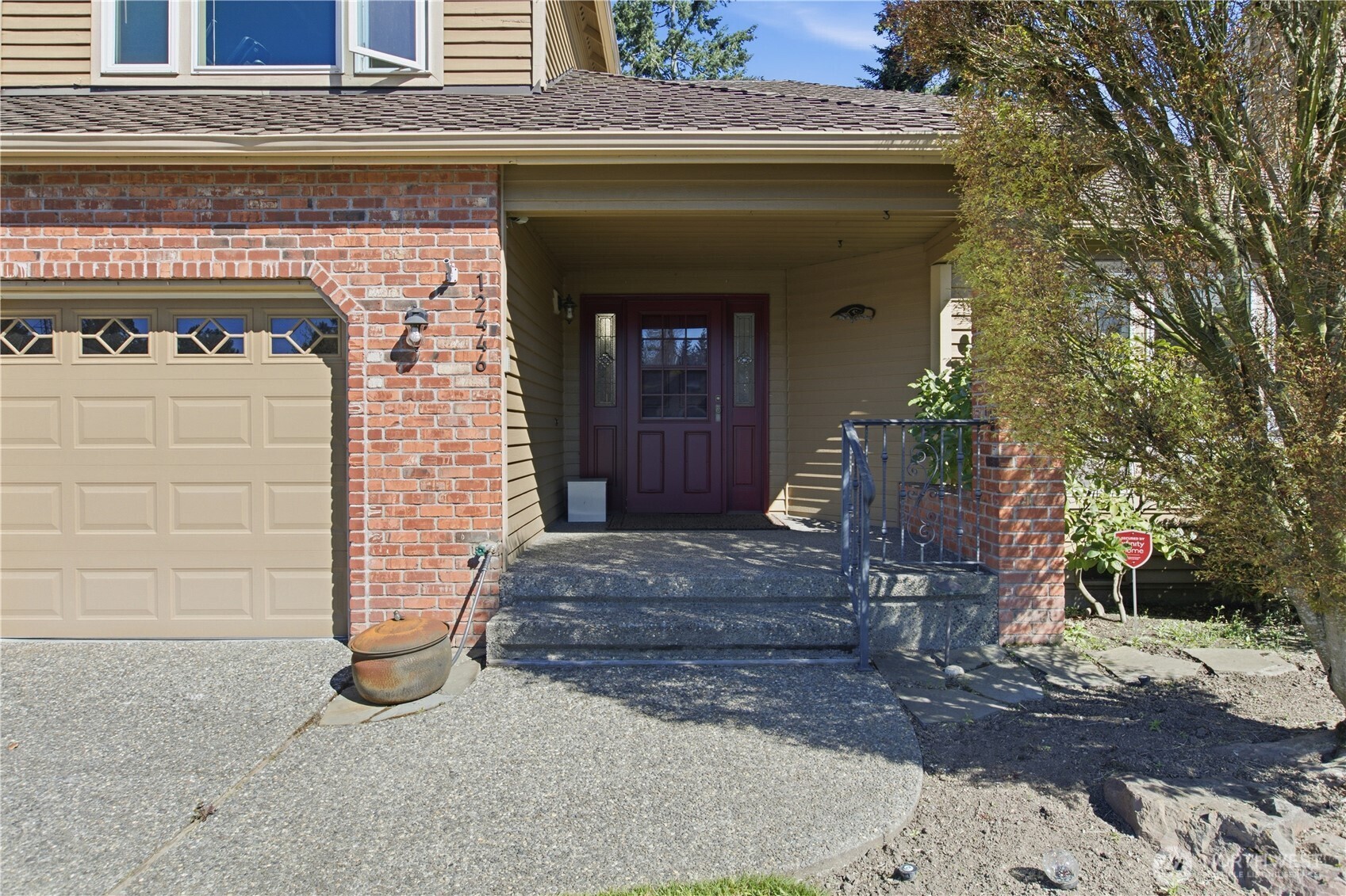 Woodinville, Washington, 98072, United States, 4 Bedrooms Bedrooms, ,3 BathroomsBathrooms,Residential,Active,2035141