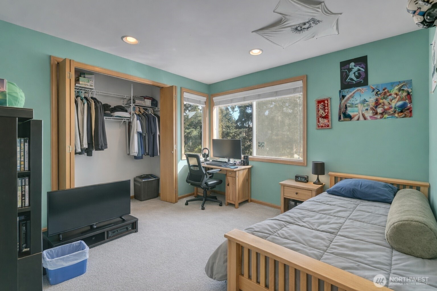 Woodinville, Washington, 98072, United States, 4 Bedrooms Bedrooms, ,3 BathroomsBathrooms,Residential,Active,2035141