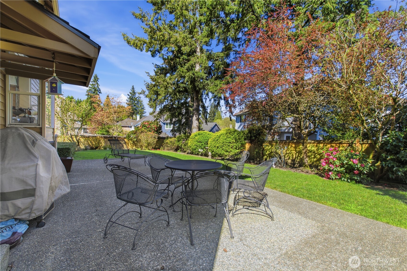 Woodinville, Washington, 98072, United States, 4 Bedrooms Bedrooms, ,3 BathroomsBathrooms,Residential,Active,2035141