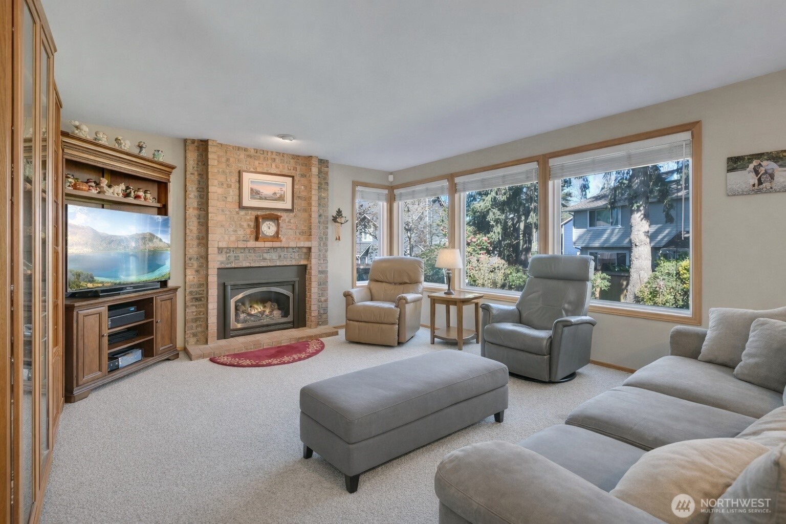 Woodinville, Washington, 98072, United States, 4 Bedrooms Bedrooms, ,3 BathroomsBathrooms,Residential,Active,2035141