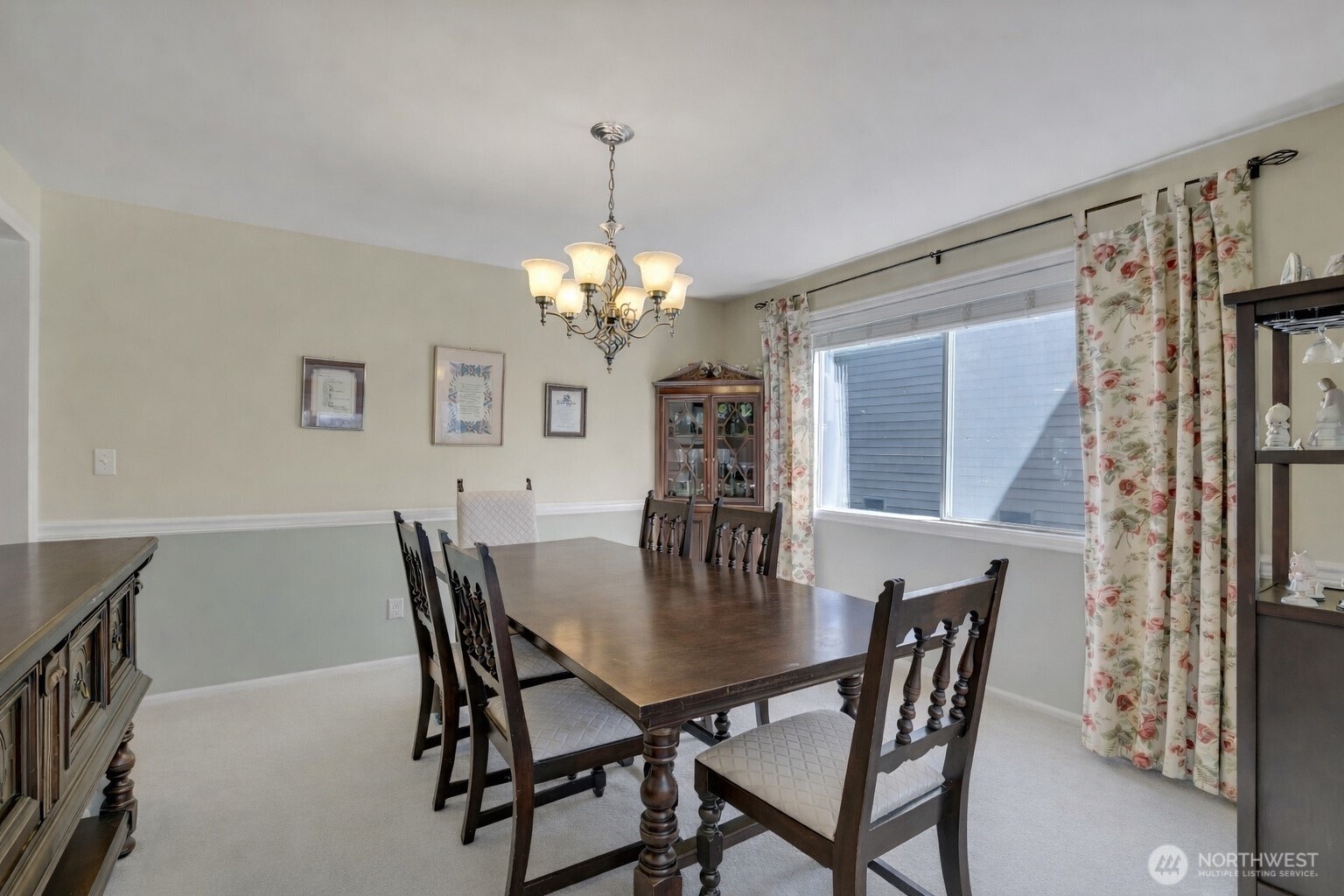 Woodinville, Washington, 98072, United States, 4 Bedrooms Bedrooms, ,3 BathroomsBathrooms,Residential,Active,2035141