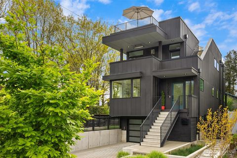 Photo of 4005 Corliss Avenue N, Seattle, WA 98103 (MLS # 2510730)