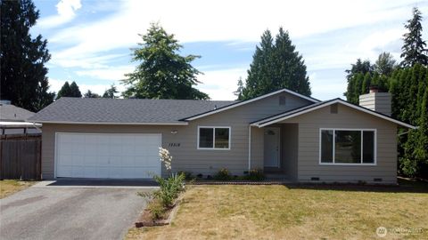 Photo of 12518 42nd Avenue NE, Marysville, WA 98271 (MLS # 2553898)