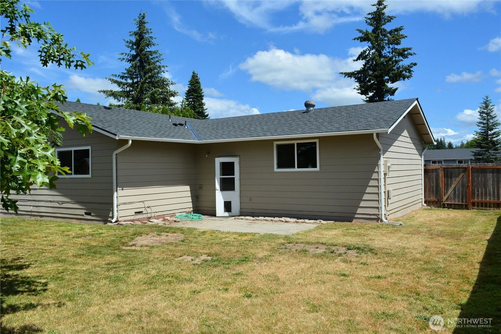 Photo of 12518 42nd Avenue NE, Marysville, WA 98271 (MLS # 2553898)