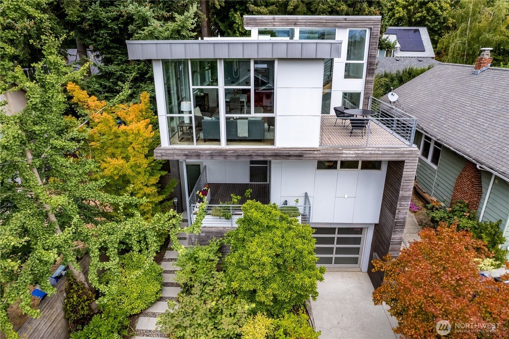 Photo of 2112 N 46th Street, Seattle, WA 98103 (MLS # 2579928)