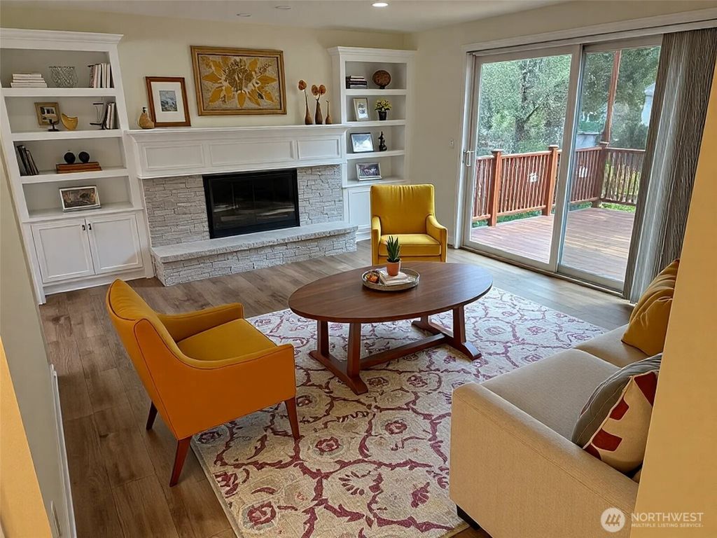 Photo of 21923 3rd Place W, Bothell, WA 98021 (MLS # 2343434)