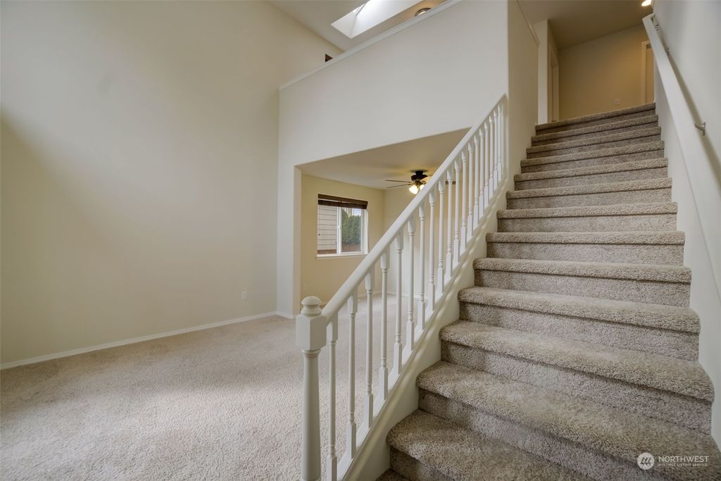 Photo of 13910 25th Avenue W, Lynnwood, WA 98087 (MLS # 2209357)