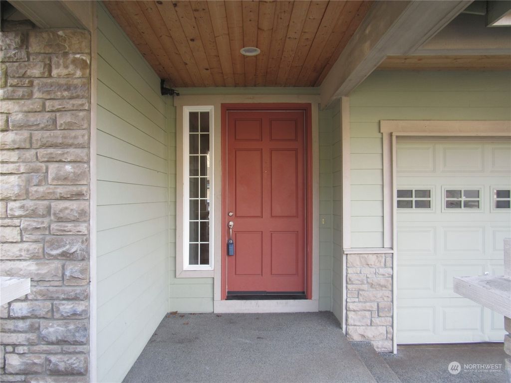 Photo of 17119 164th Way SE, Renton, WA 98058 (MLS # 2183138)