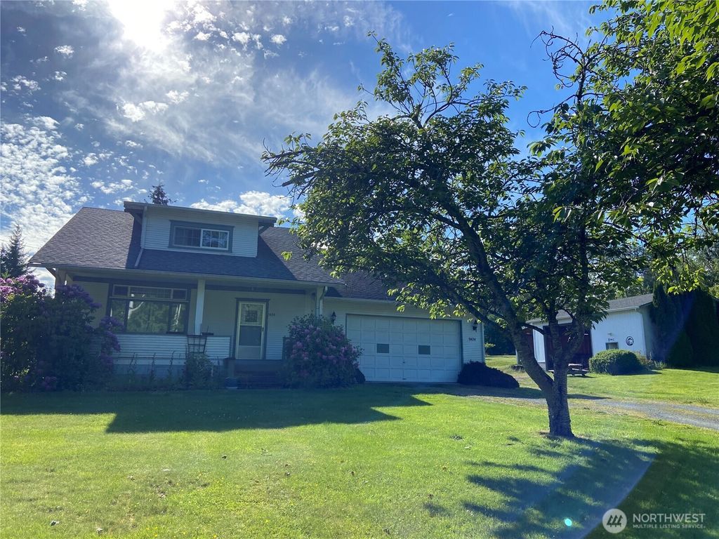 Photo of 7424 65th Avenue SE, Snohomish, WA 98290 (MLS # 2387316)