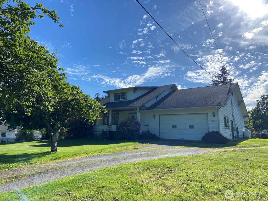 Photo of 7424 65th Avenue SE, Snohomish, WA 98290 (MLS # 2387316)