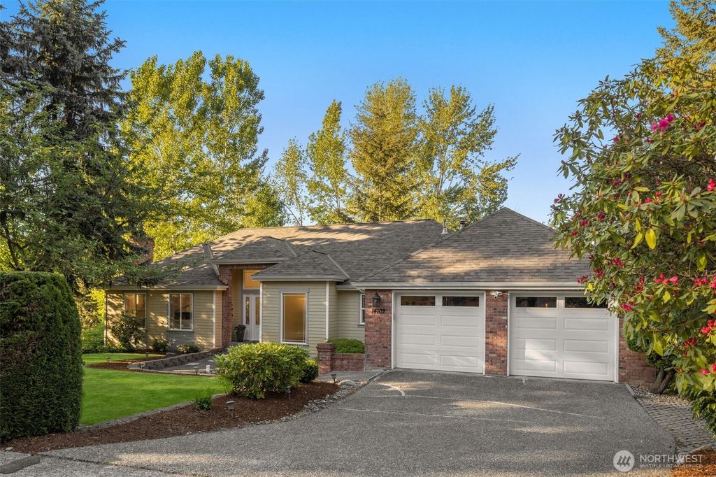 Photo of 14102 SE 42nd Street, Bellevue, WA 98006 (MLS # 2522525)