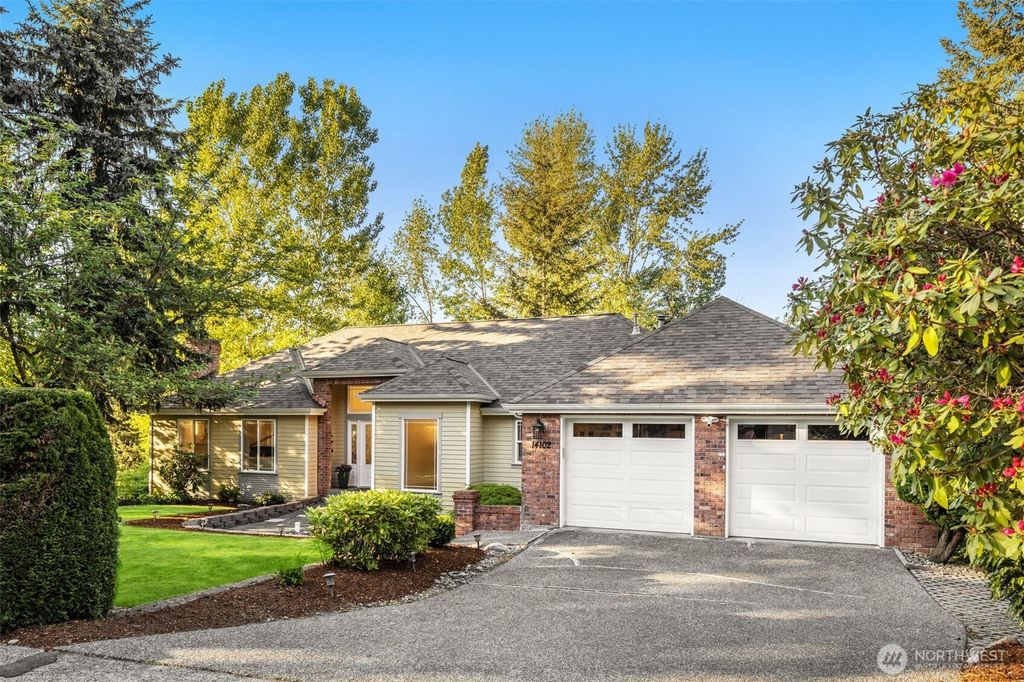 Photo of 14102 SE 42nd Street, Bellevue, WA 98006 (MLS # 2522525)