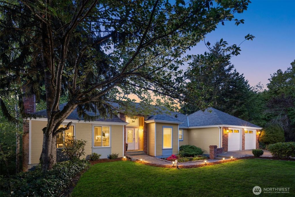 Photo of 14102 SE 42nd Street, Bellevue, WA 98006 (MLS # 2522525)