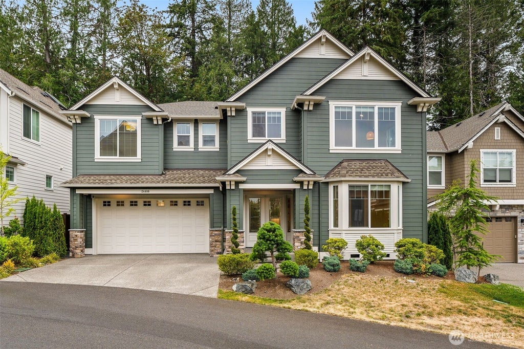 Photo of 24480 NE 19th Place, Sammamish, WA 98074 (MLS # 2546385)