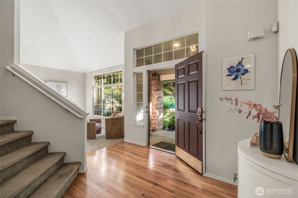 Photo of 625 191st Street SW, Lynnwood, WA 98036 (MLS # 2489087)