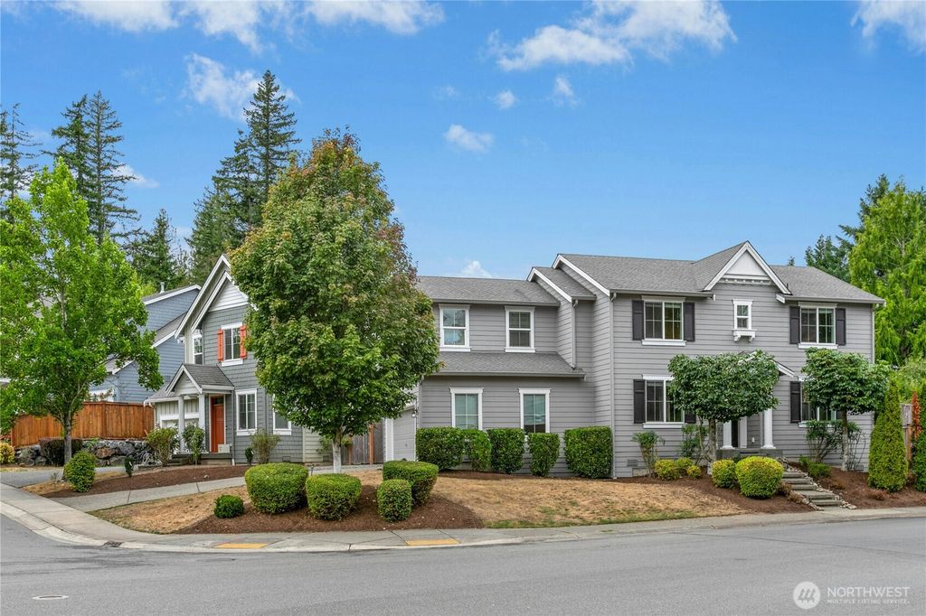 Photo of 24690 SE 46th Terrace, Issaquah, WA 98029 (MLS # 2432742)