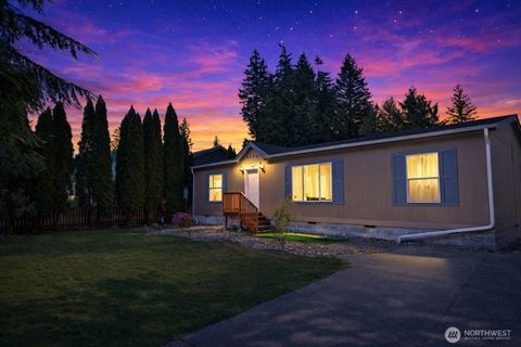 Photo of 6236 Azure Way, Maple Falls, WA 98266 (MLS # 2485583)