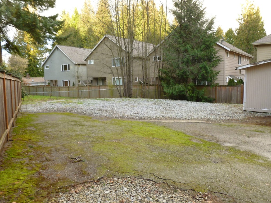 Photo of 916 Bing Road, Lynnwood, WA 98036 (MLS # 2598462)