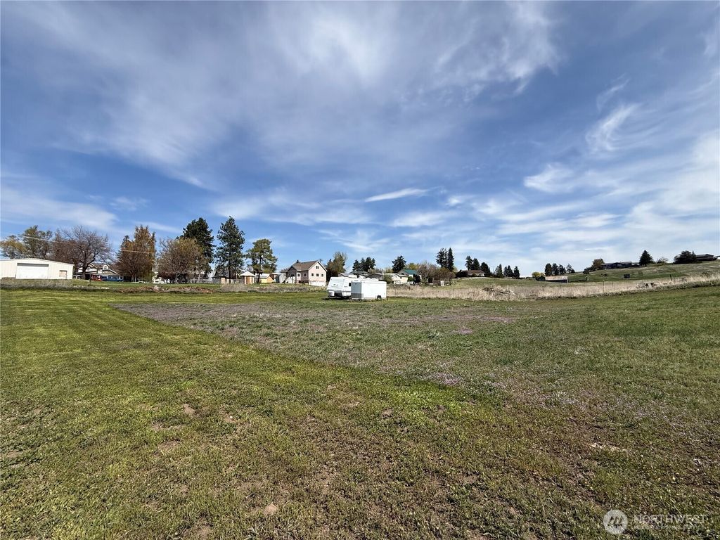 Photo of 400 E Pine Street, Waterville, WA 98858 (MLS # 2509821)