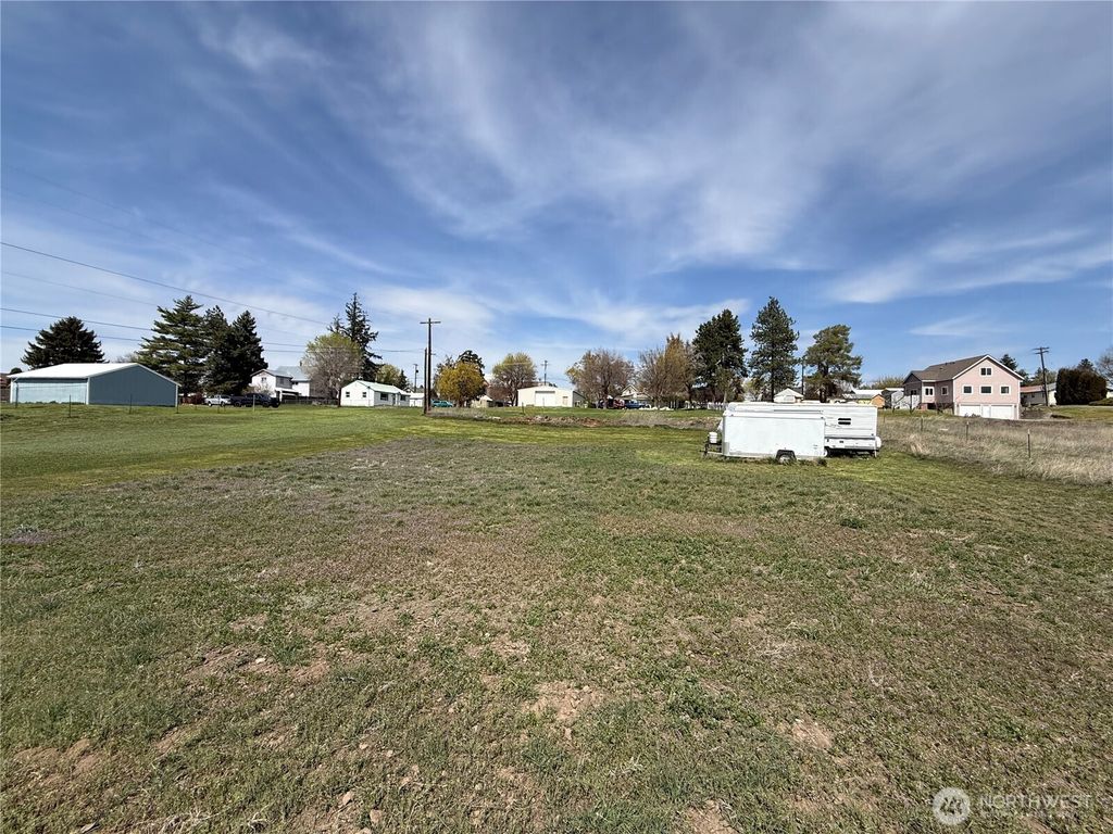 Photo of 400 E Pine Street, Waterville, WA 98858 (MLS # 2509821)