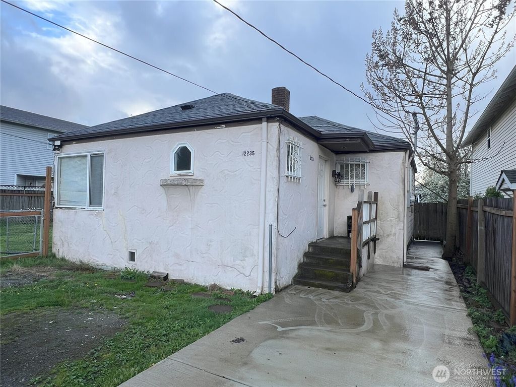 Photo of 12235 48th Avenue S, Tukwila, WA 98178 (MLS # 2355149)
