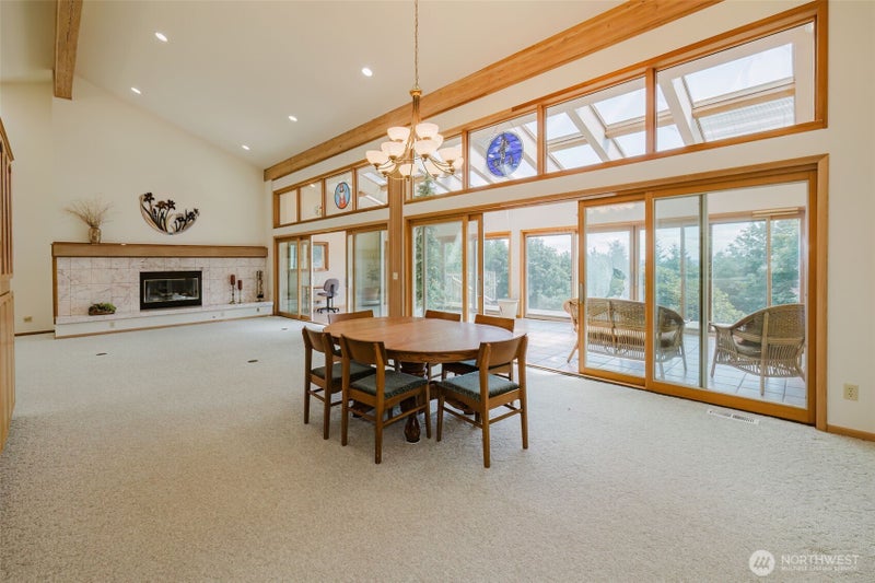 1225 NE Hoffs Drive