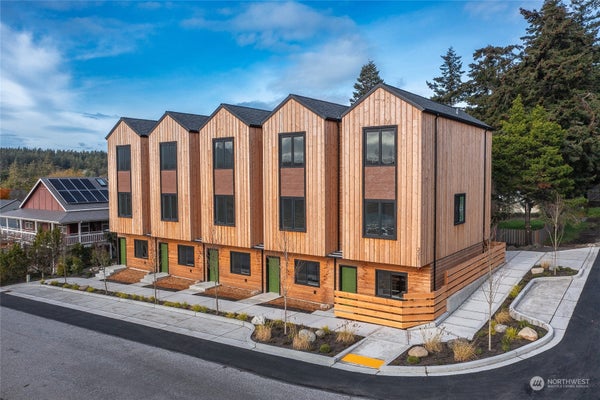 231 MADRONA ST # 2, EASTSOUND, WA 98245 - Image fba81c74dfaba92eeb66284e9db63ae3/1998387911