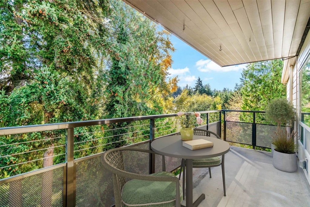 Photo of 550 Elm Way #410, Edmonds, WA 98020 (MLS # 2598089)